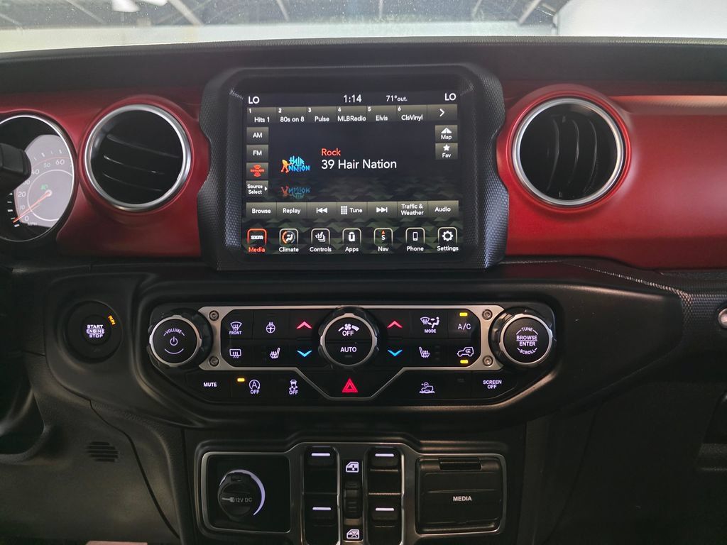 Used 2023 Jeep Gladiator Rubicon w/ LED Lighting Group AWD/4WD image 10