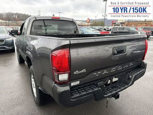 Used 2020 Toyota Tacoma SR image 9