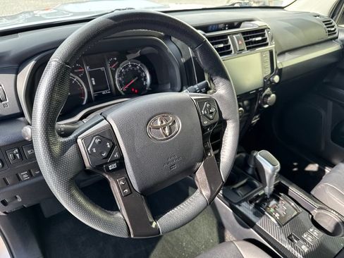 Used 2023 Toyota 4Runner TRD Off-Road Premium w/ Moonroof Package AWD/4WD image 22