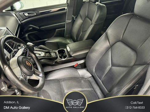 Used 2017 Porsche Cayenne Platinum Edition AWD/4WD image 16
