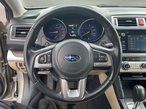 Used 2017 Subaru Outback 2.5i Limited w/ Protection Package #2 AWD/4WD image 11