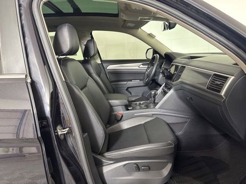 Used 2021 Volkswagen Atlas SEL AWD/4WD image 4