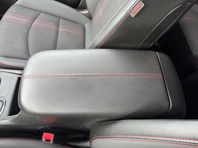 Certified 2024 Chevrolet Equinox RS w/ LPO, Floor Liner Package AWD/4WD image 21