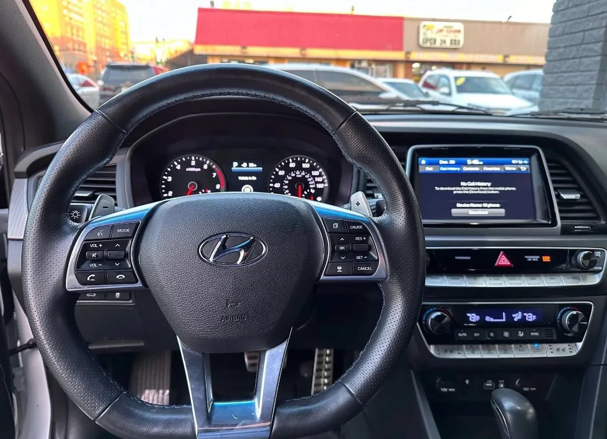 Used 2018 Hyundai Sonata Limited FWD image 13