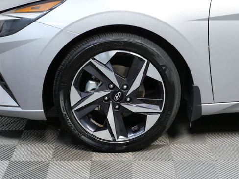 Certified 2023 Hyundai Elantra SEL w/ Convenience Package image 32