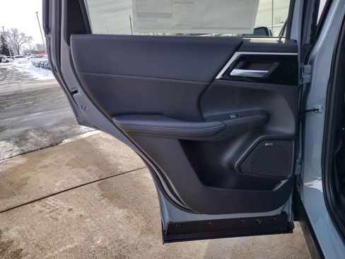 New 2026 Mitsubishi Outlander Trail Edition image 31