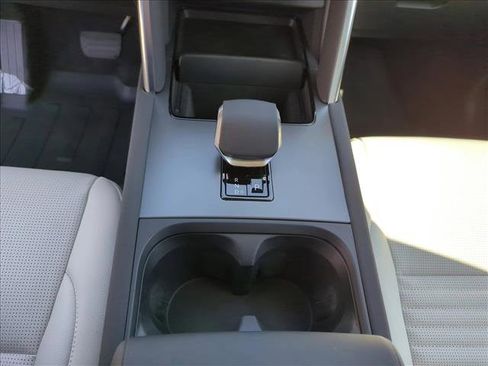 New 2024 Land Rover Discovery Sport S image 15