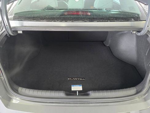 New 2026 Hyundai Elantra Limited image 17