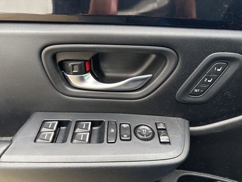 Used 2024 Honda Pilot TrailSport image 16