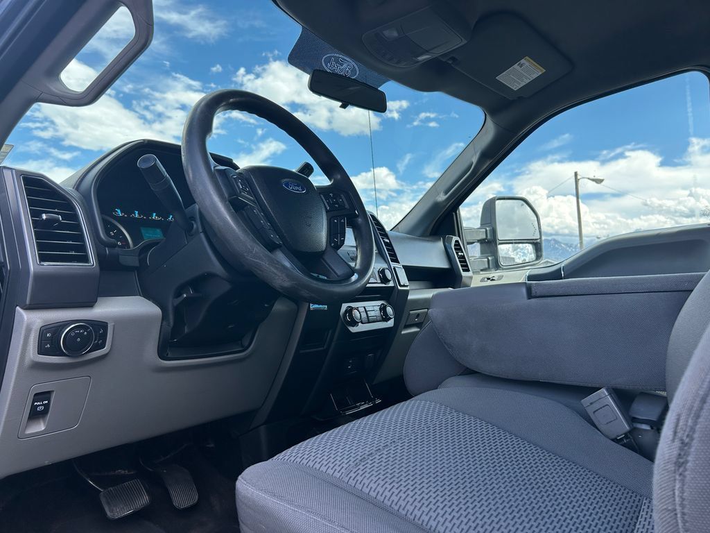 Used 2018 Ford F150 XLT AWD/4WD image 23