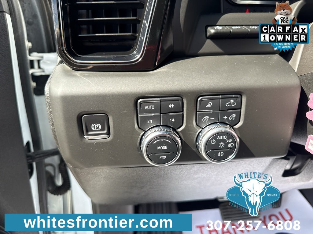 Used 2025 GMC Sierra 3500 AT4 w/ AT4 Premium Plus Package AWD/4WD image 14