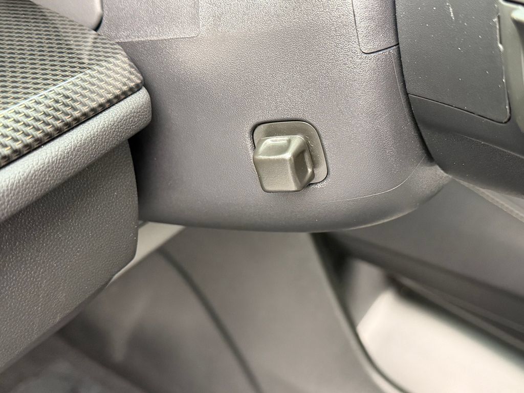 Used 2025 Chevrolet Traverse High Country FWD image 59