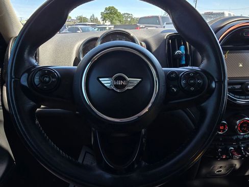 Used 2017 MINI Cooper Countryman FWD image 25