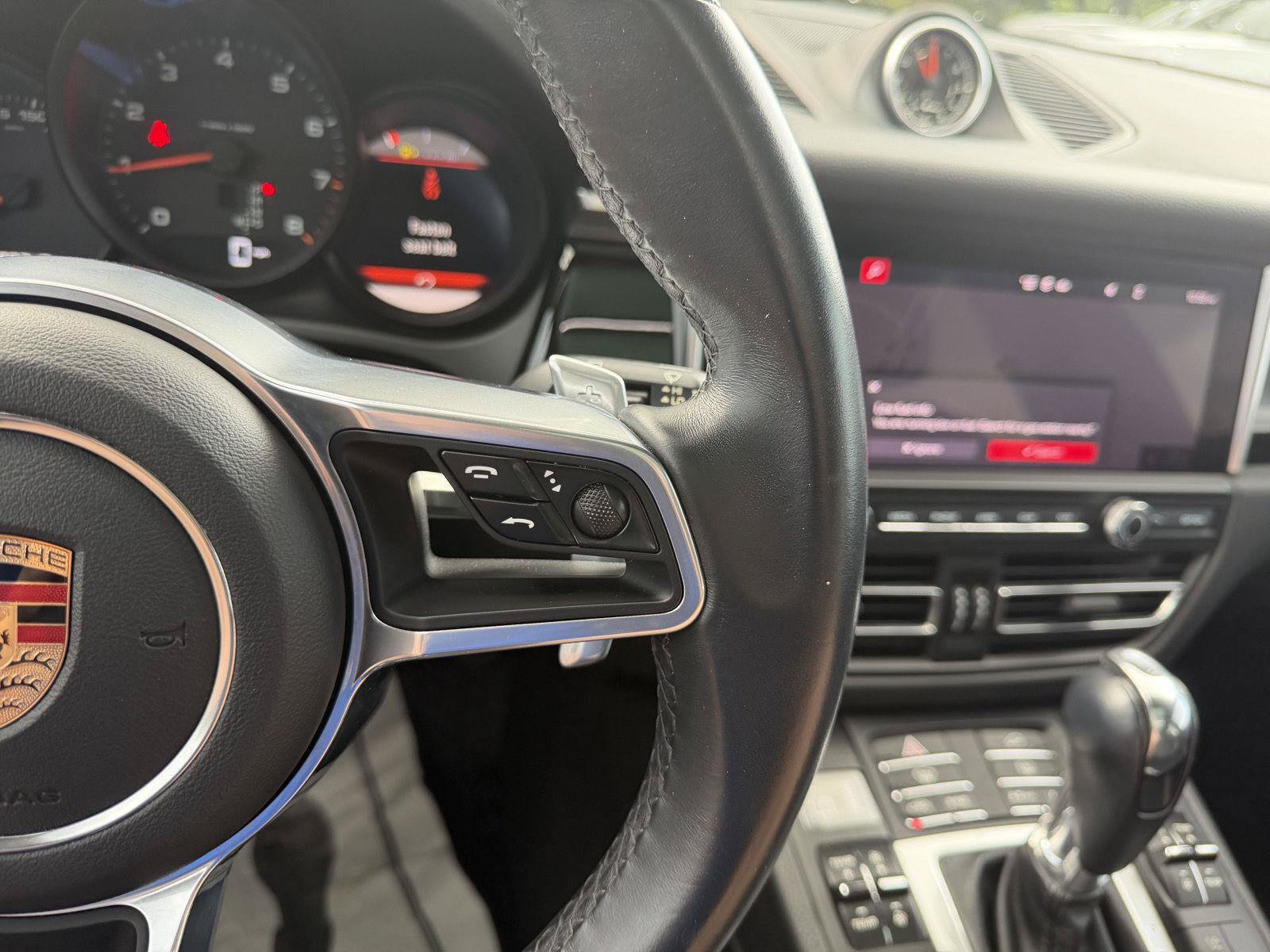 Used 2020 Porsche Macan AWD/4WD image 12