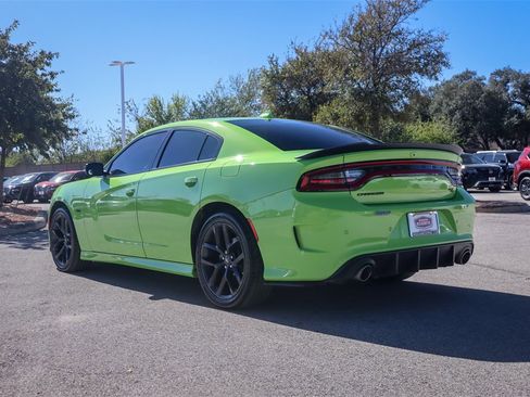 Used 2023 Dodge Charger R/T w/ Blacktop Package image 6