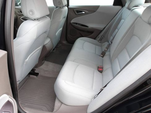 Used 2020 Chevrolet Malibu LS w/ LPO, Convenience Package 2 FWD image 21