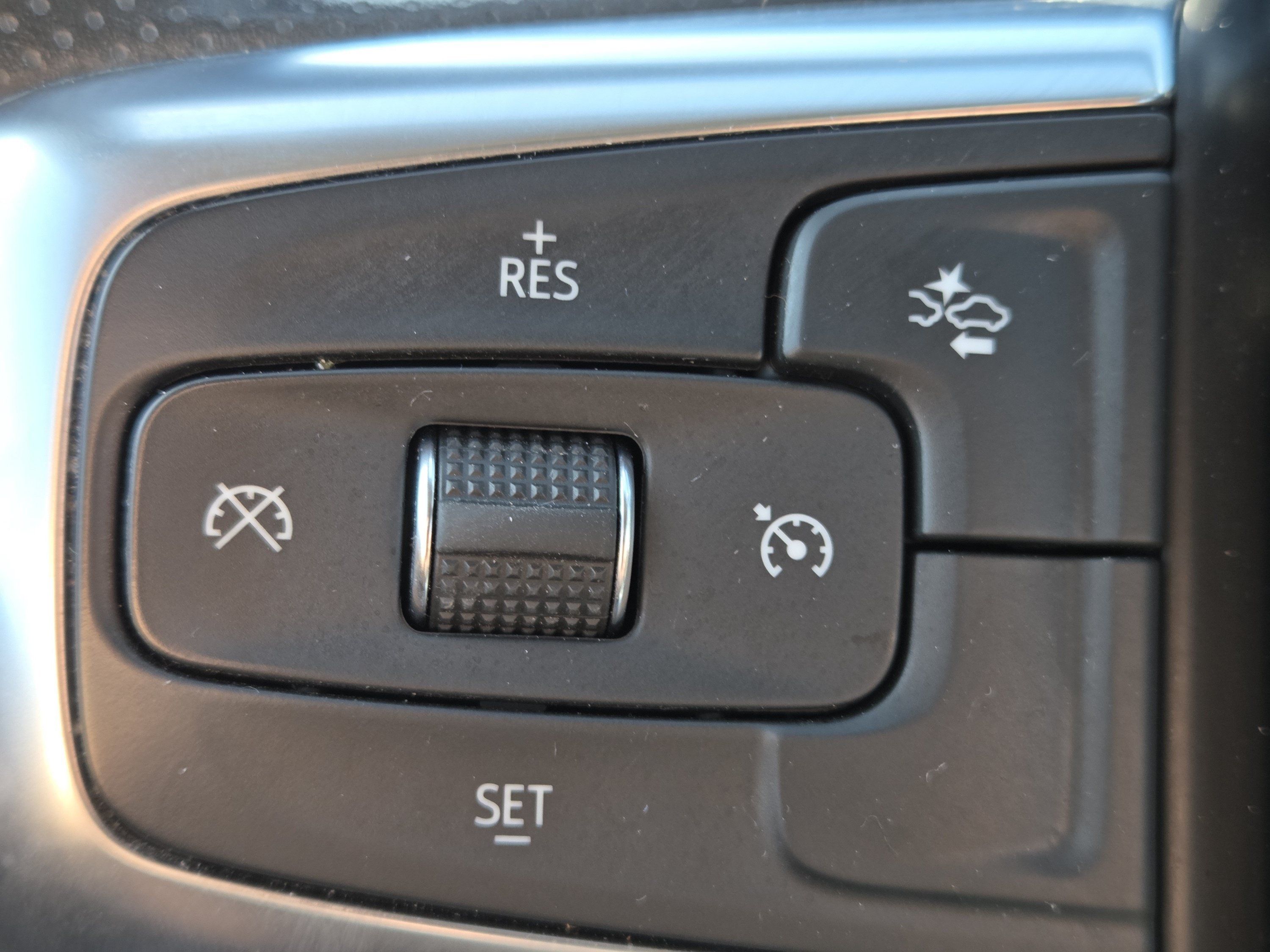 Used 2021 Chevrolet Blazer LT AWD/4WD image 14