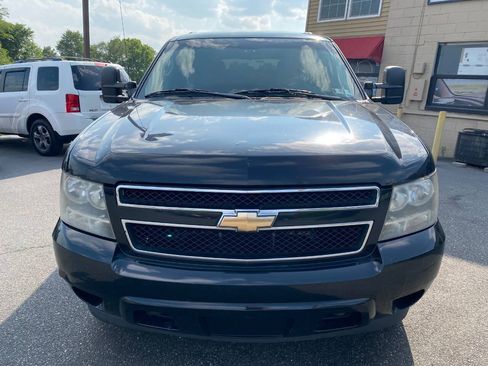 Used 2011 Chevrolet Suburban 2500 LS w/ Skid Plate Package AWD/4WD image 8