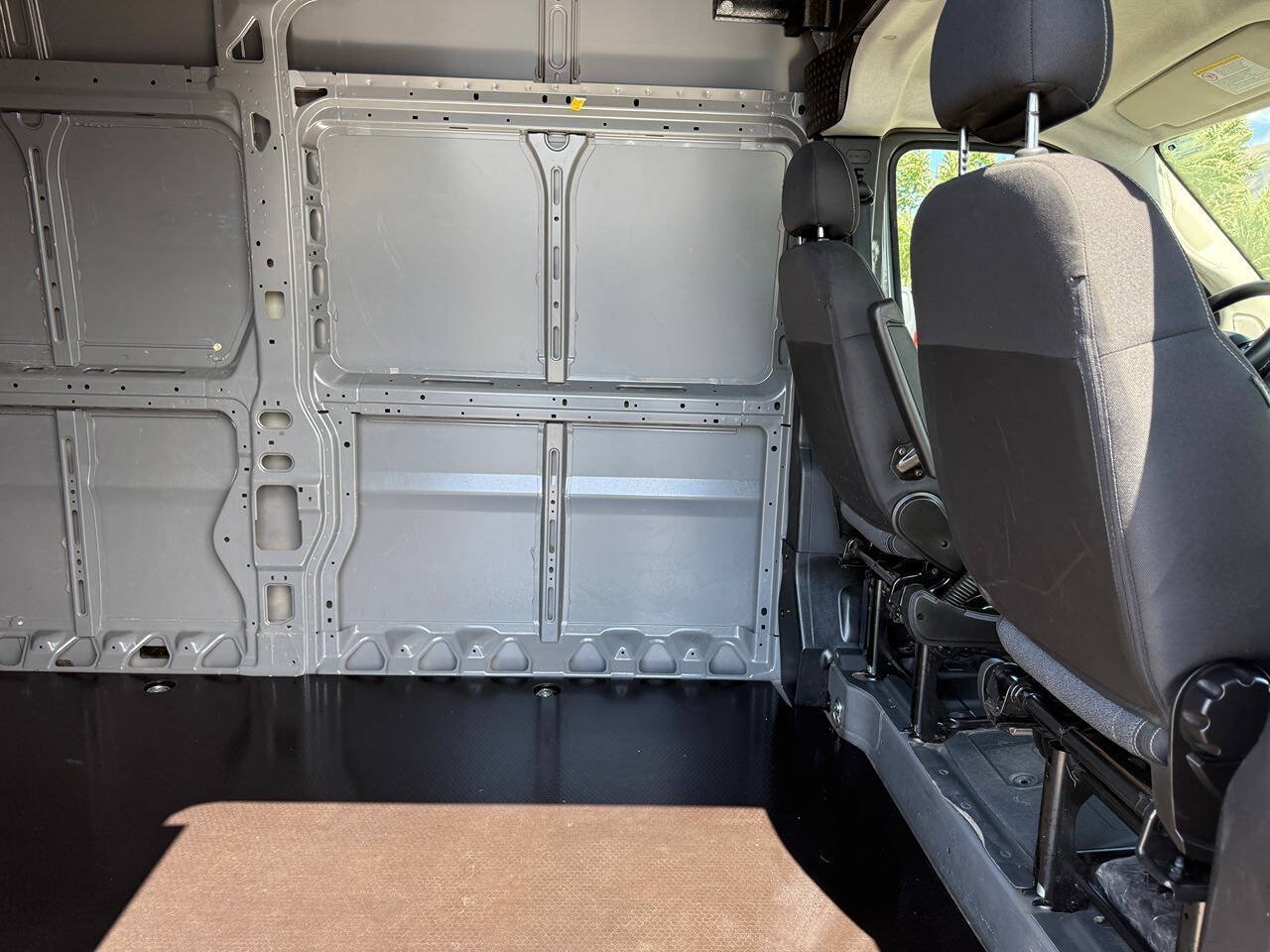 Used 2025 RAM ProMaster 2500 FWD image 24