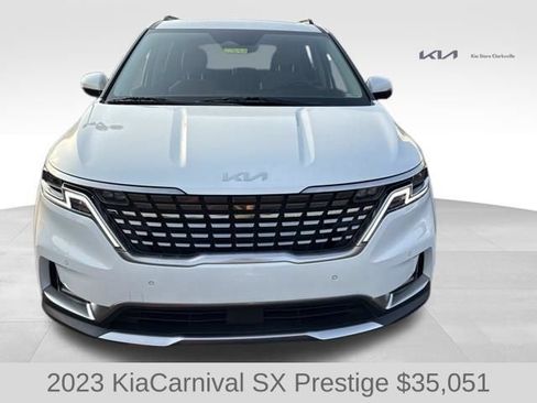 Used 2023 Kia Carnival SX Prestige FWD image 3