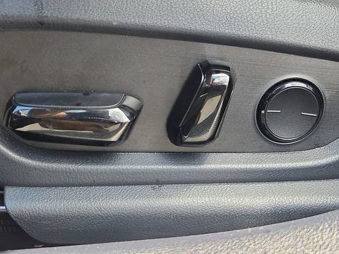 Certified 2025 Lexus ES 350 w/ Premium Package FWD image 10