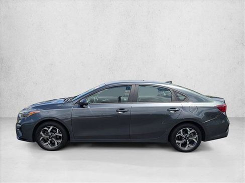 Used 2020 Kia Forte LXS FWD image 9