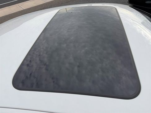 Used 2021 BMW 430i Coupe w/ M Sport Package image 33