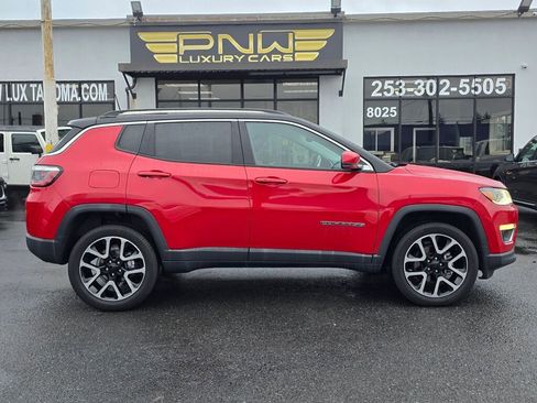 Used 2018 Jeep Compass Limited w/ Navigation Group image 12