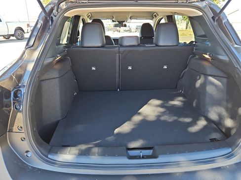 New 2026 Nissan Kicks SR image 11