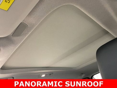 Used 2026 Volvo XC40 B5 Plus w/ Protection Package Premier image 5