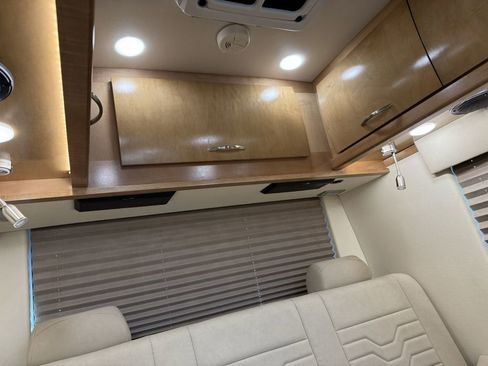 Used 2022 Mercedes-Benz Sprinter 3500 image 32