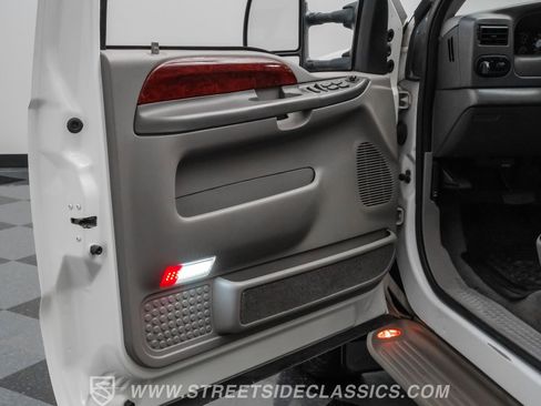 Used 2000 Ford Excursion Limited image 40