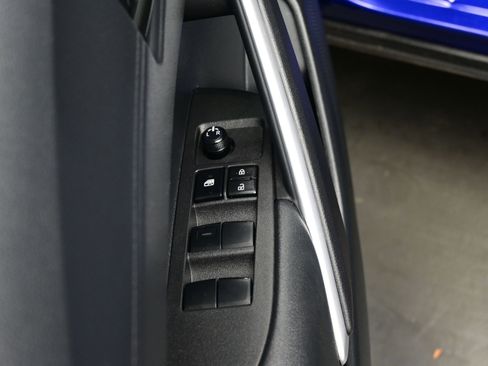 Used 2024 Toyota Corolla Cross AWD Hybrid image 10