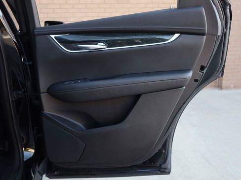 Used 2021 Cadillac XT5 Premium Luxury FWD image 23