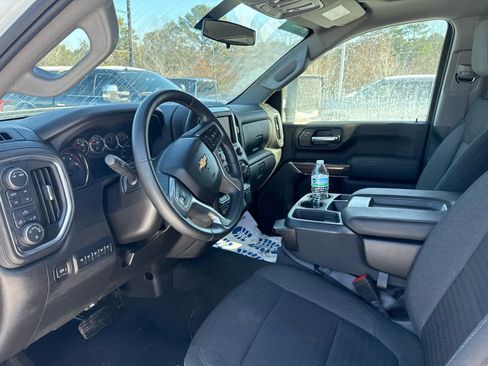 Used 2023 Chevrolet Silverado 3500 LT w/ Remote Start Package image 5