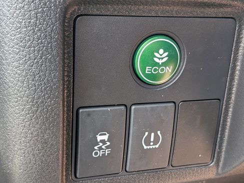 Used 2016 Honda HR-V EX-L image 24