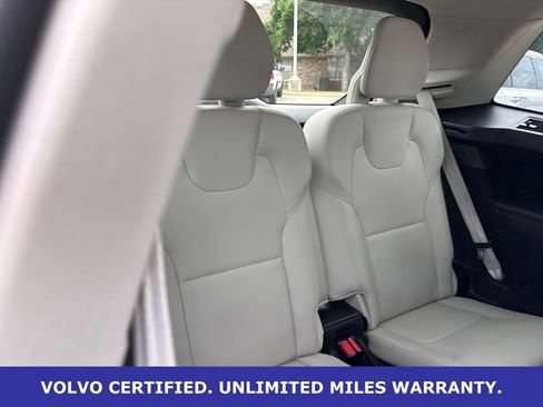 Certified 2025 Volvo XC90 B5 Core w/ Protection Package Premier AWD/4WD image 11