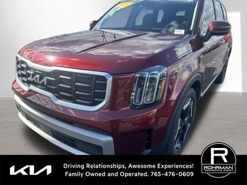 Used 2023 Kia Telluride S w/ S Sunroof Package AWD/4WD image 1