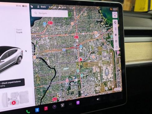 Used 2018 Tesla Model 3 Long Range image 18