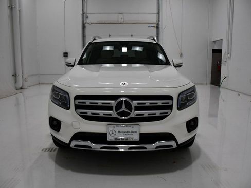 Certified 2022 Mercedes-Benz GLB 250 4MATIC image 2