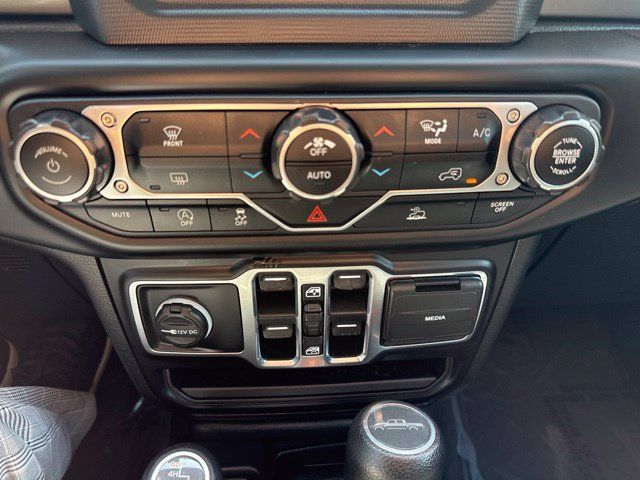 Certified 2021 Jeep Gladiator Sport AWD/4WD image 18