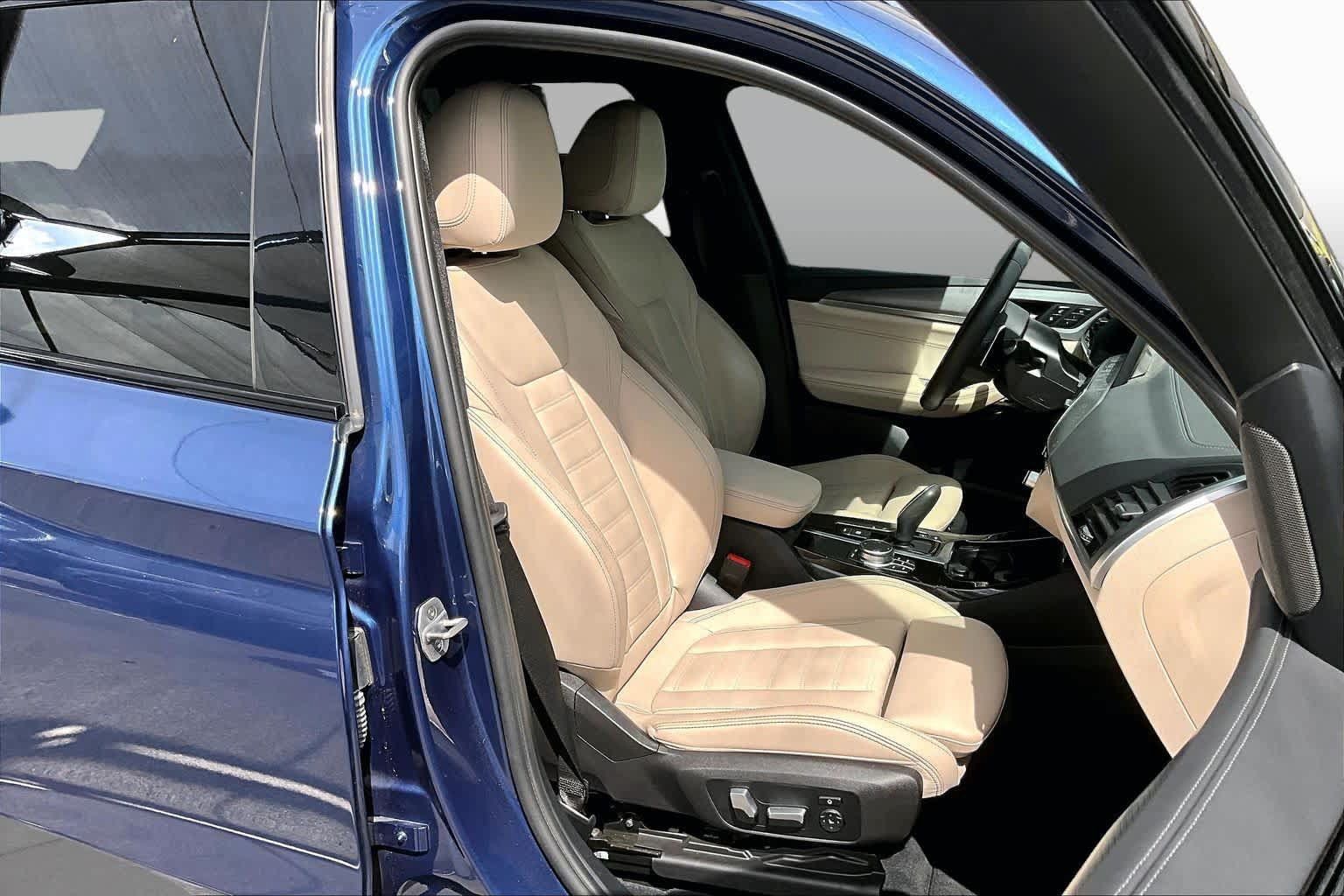 Used 2021 BMW X3 sDrive30i w/ M Sport Package RWD image 9