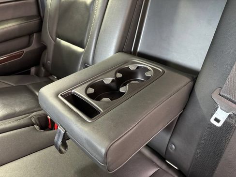 Used 2018 GMC Yukon XL SLT AWD/4WD image 41