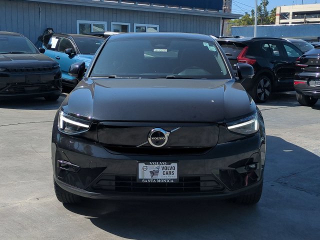 Certified 2023 Volvo C40 P8 Recharge Ultimate w/ Protection Package Premier AWD/4WD image 8