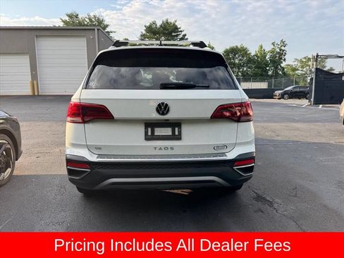 Used 2022 Volkswagen Taos SE FWD image 6