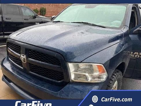 Used 2019 RAM 1500 Express AWD/4WD image 1
