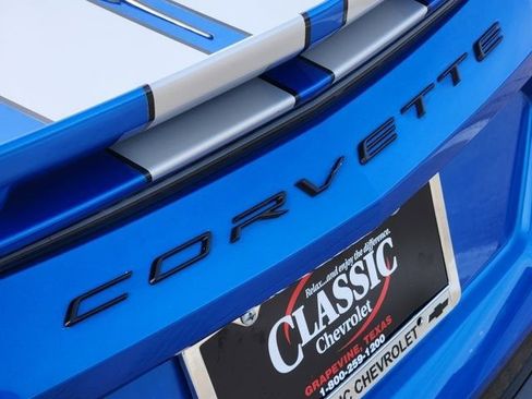 Used 2024 Chevrolet Corvette Stingray w/ Z51 Performance Package image 9