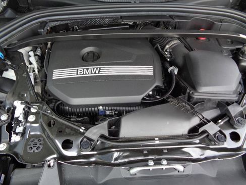 Used 2023 BMW X1 xDrive28i w/ M Sport Package AWD/4WD image 17