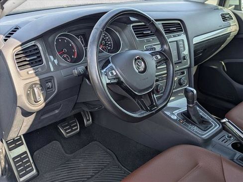Used 2017 Volkswagen Golf Alltrack SE AWD/4WD image 10
