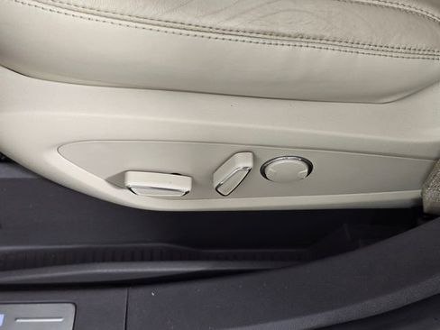 Used 2016 Lincoln MKX Reserve w/ Cargo Utility Package image 24